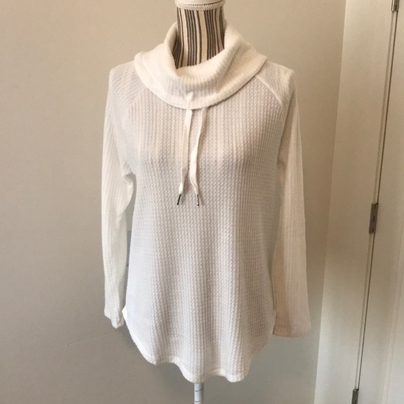 White Cowl Neck Pullover Top - Picture 4 of 8